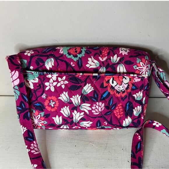 Vera Bradley Bloom Berry Turnlock Crossbody Camera Purse Bag Pink Floral - Picture 2 of 6